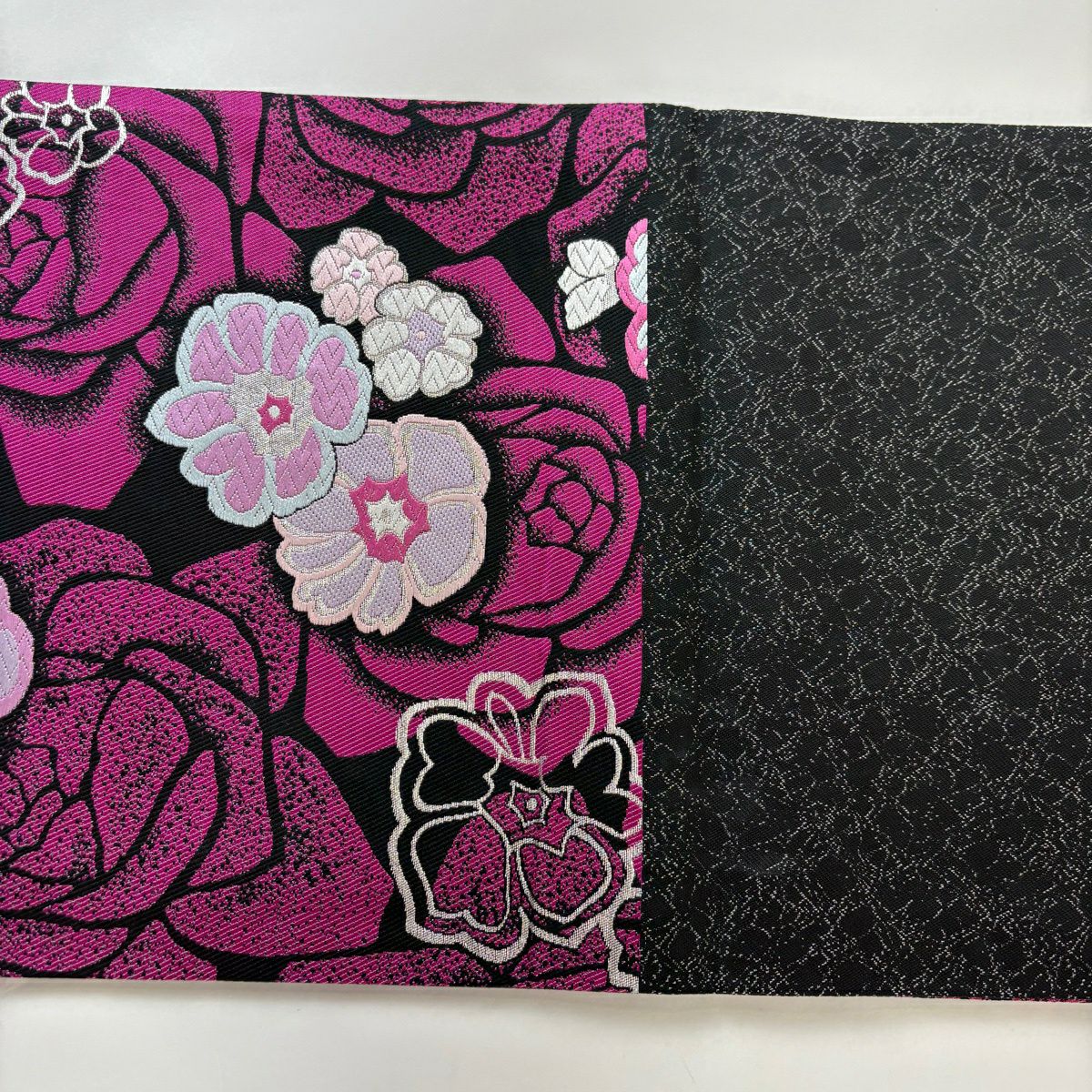 【美品】 袋帶 秀品級 草花紋 薔薇 金金箔 濃粉紅 六通 純蠶絲