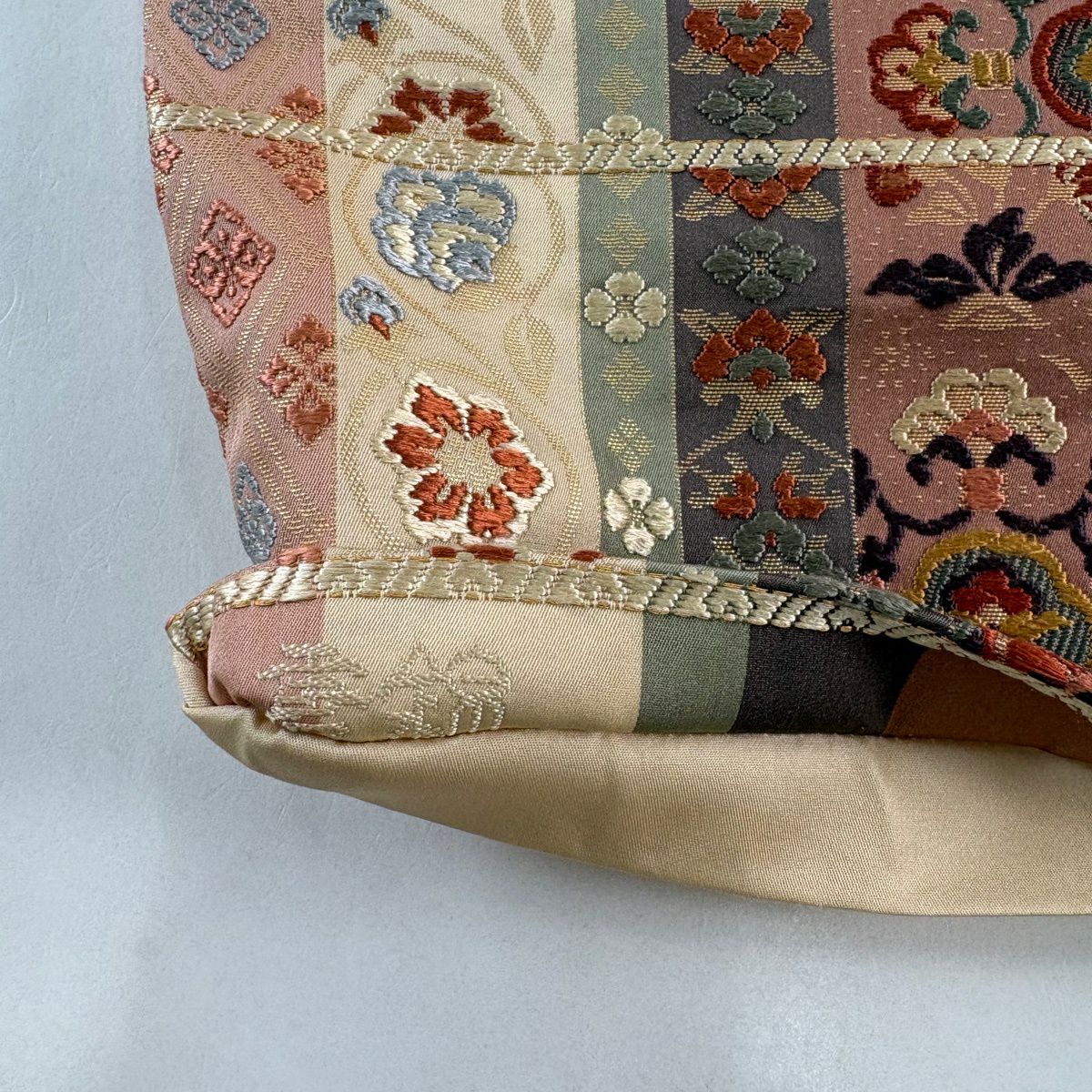 【美品】 袋帶 秀品級 華紋 鳥 刺繡 金金箔 薄小豆 六通 純蠶絲