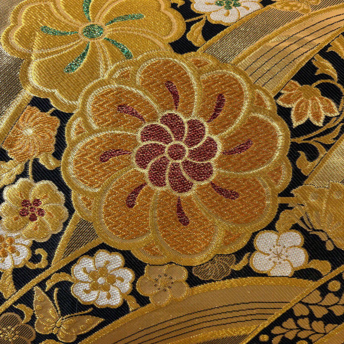 【美品】 袋帶 秀品級 振袖禮服禮服用 草花紋紋 蝴蝶 金絲 金金箔 金色 六通 純蠶絲
