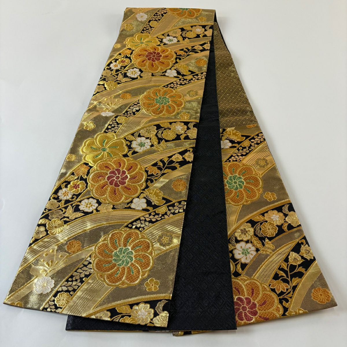 【美品】 袋帶 秀品級 振袖禮服禮服用 草花紋紋 蝴蝶 金絲 金金箔 金色 六通 純蠶絲