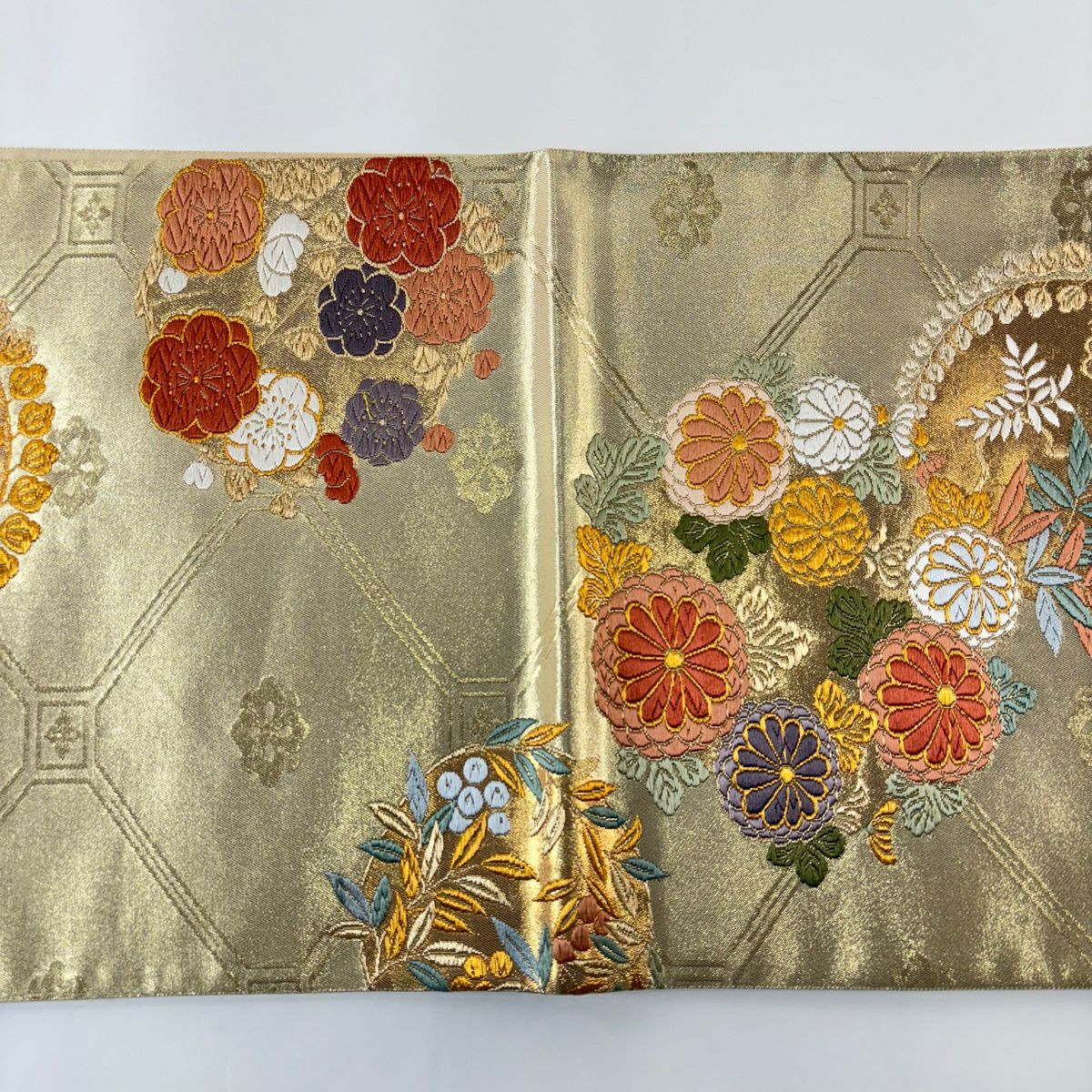 【美品】 袋帶 秀品級 菊花 花丸紋 金絲 刺繡 金 六通 純蠶絲