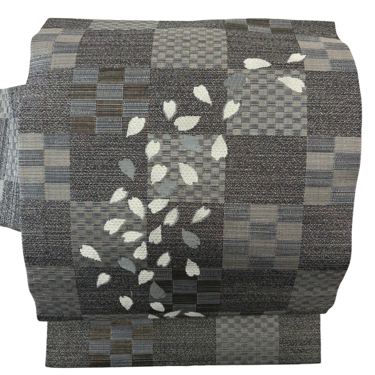 【美品】名古屋帶 秀品級 花瓣 市松樹 金銀彩 灰色 純蠶絲