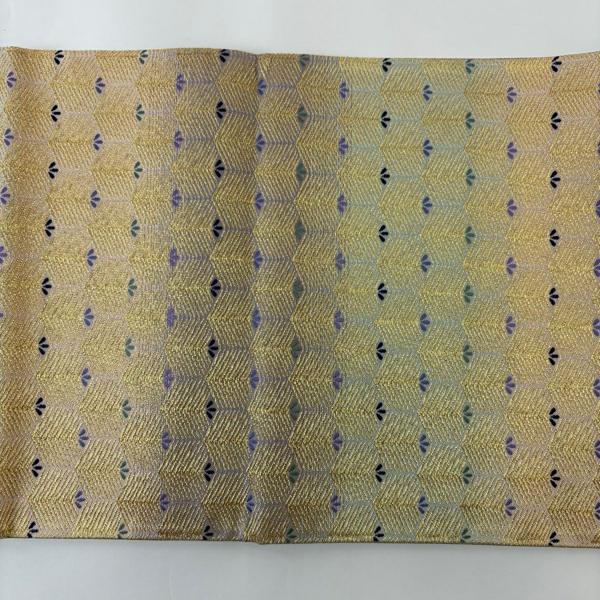 【美品】 袋帶 名古屋帶 秀品級 若松樹 龜甲 金絲 米色 純蠶絲