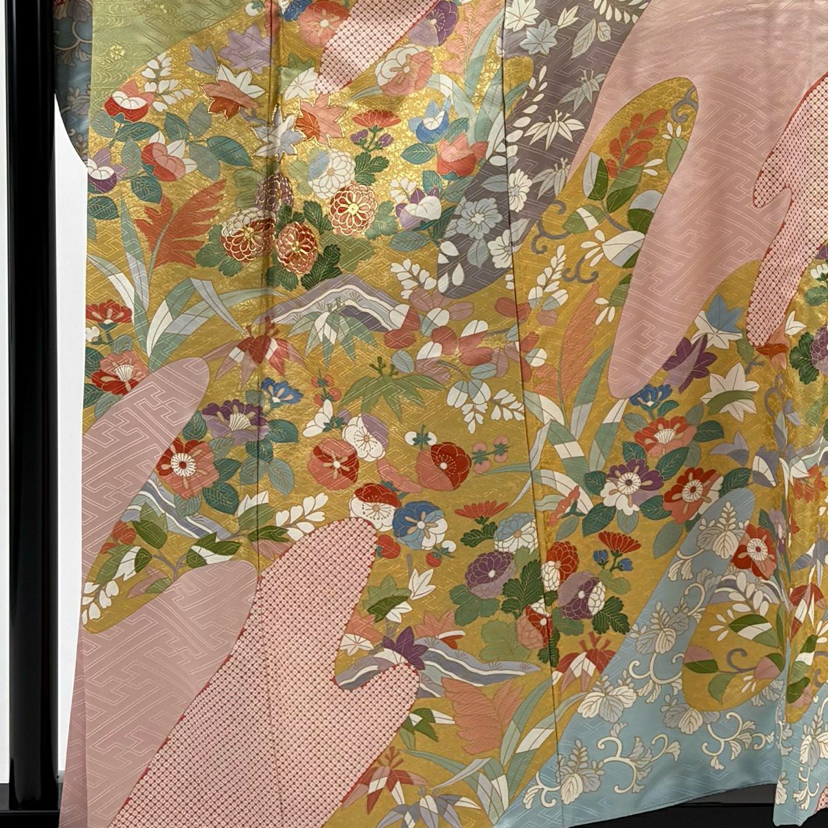 振袖禮服 身長159.5cm 袖長64cm M 雙層 菊花 草花紋紋 金絲 金銀彩 粉色 純蠶絲 秀品級