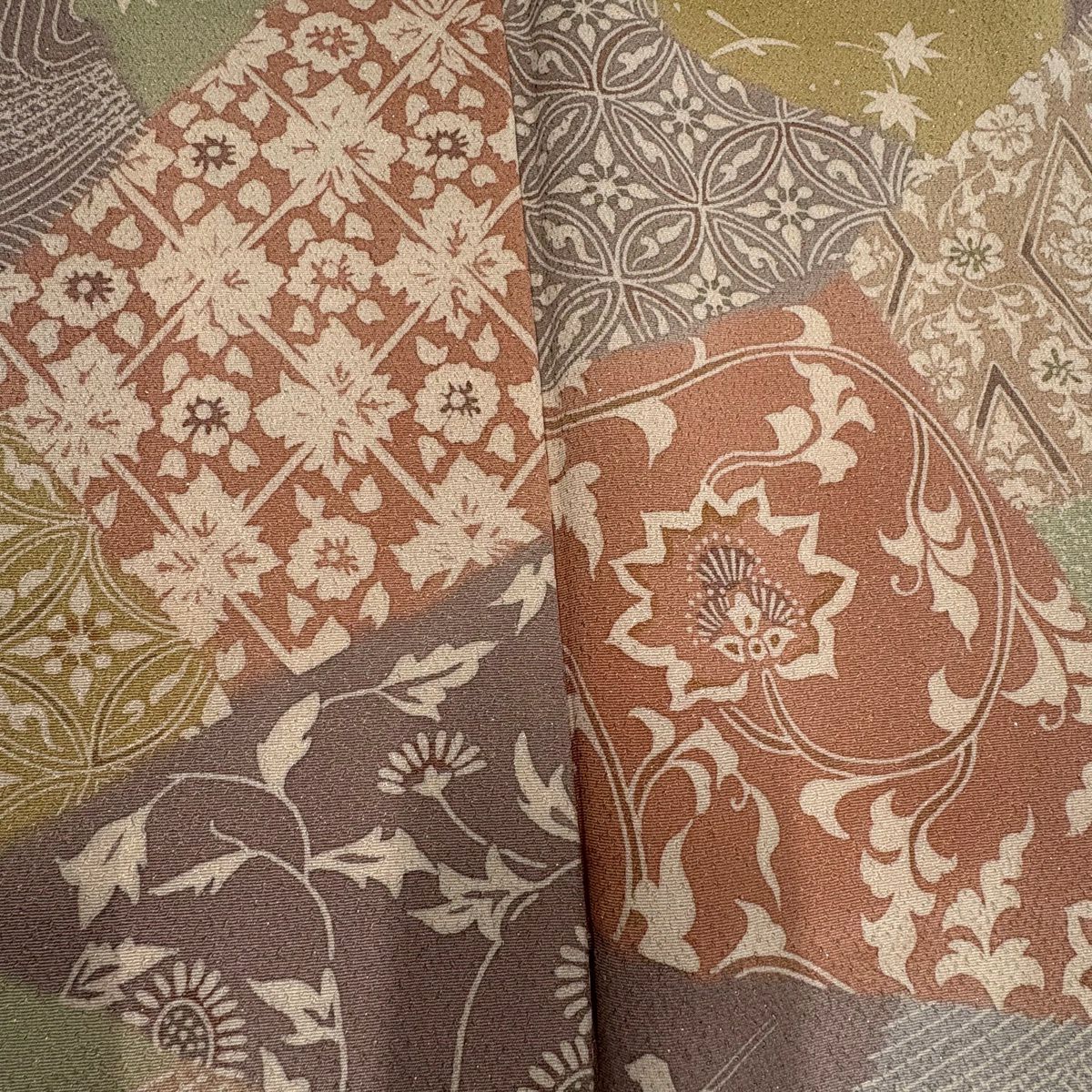 【美品】 小紋 身長151cm 袖長62cm S 雙層 寄せ柄 草花紋紋 金銀彩 粉米色 純蠶絲 秀品級