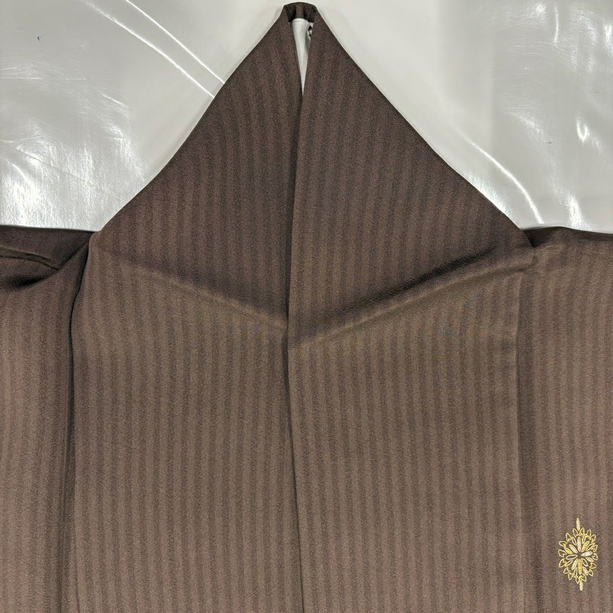 【美品】 付下 身長156cm 袖長65.5cm M 雙層 華紋 縱條紋 金絲 刺繡 焦茶 純蠶絲 秀品級