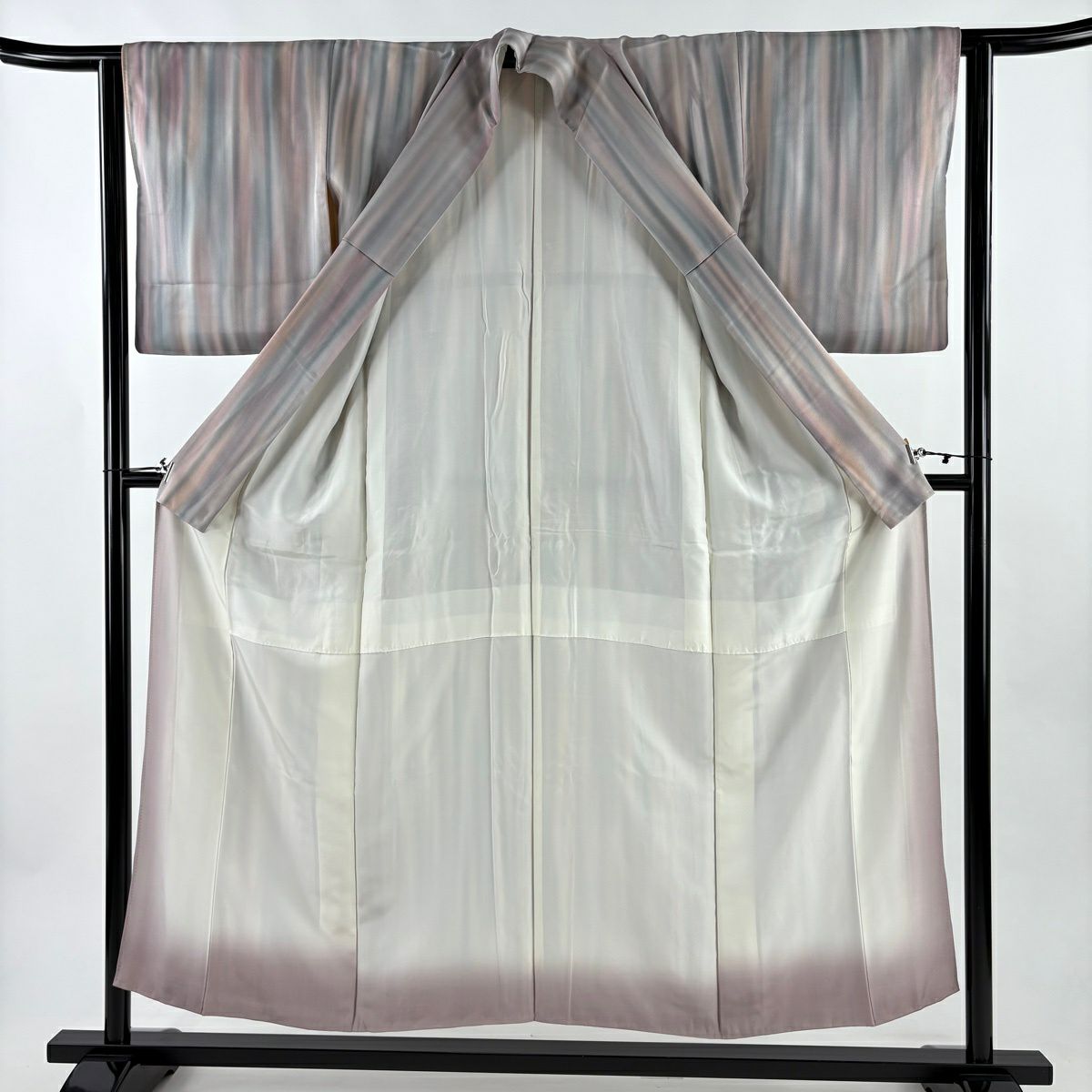 【美品】 小紋 身長152cm 袖長62.5cm S 雙層 斉藤三才 落款あり 縞 幾何學 漸層 灰紫 純蠶絲 秀品級