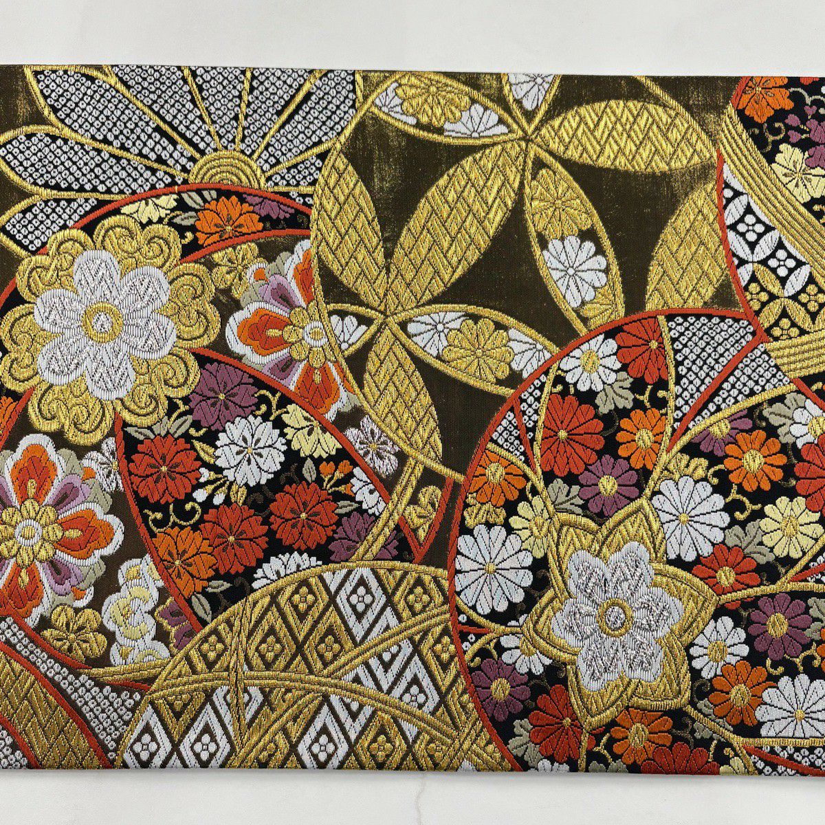 【美品】 袋帶 秀品級 鞠 菊花唐草紋 唐草紋 金絲 金 全通 純蠶絲