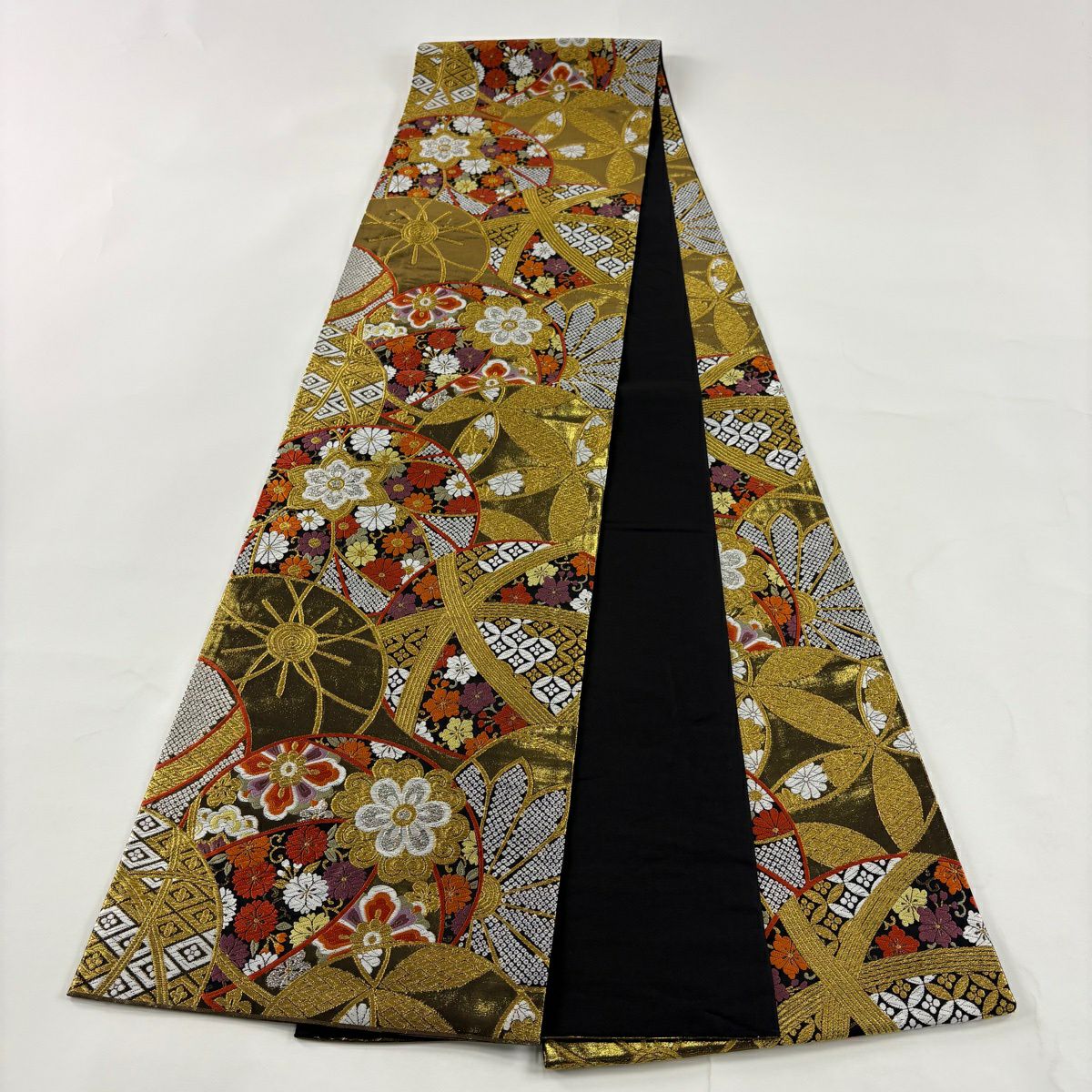 【美品】 袋帶 秀品級 鞠 菊花唐草紋 唐草紋 金絲 金 全通 純蠶絲