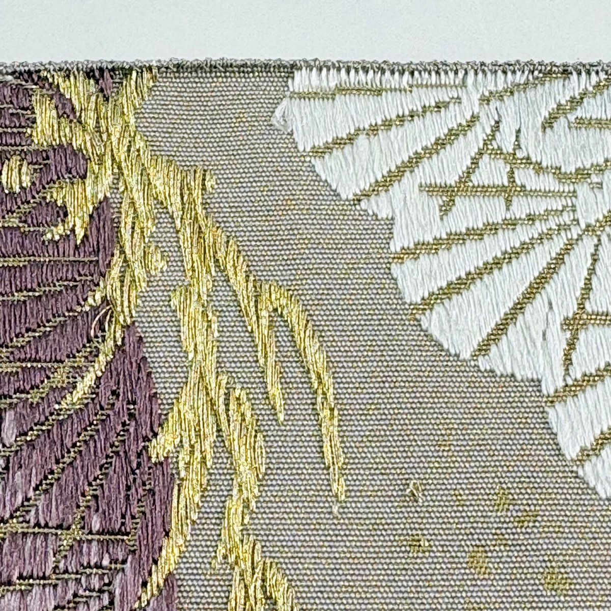 【美品】 袋帶 秀品級 笠松樹 露芝 金糸 金金箔 薄茶 六通 純蠶絲