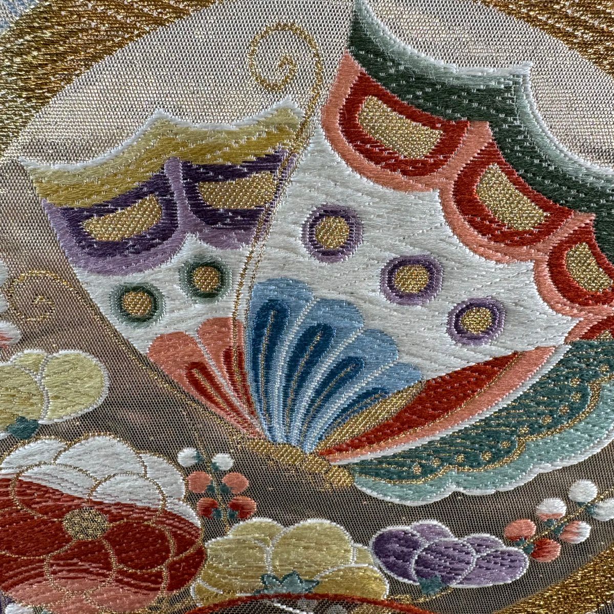 【美品】 袋帶 秀品級 扇子面 蝶 金金箔 金絲 金 六通 純蠶絲