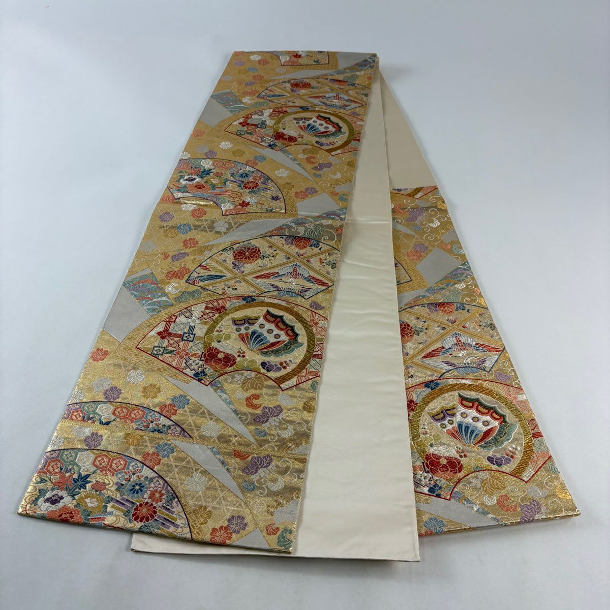 【美品】 袋帶 秀品級 扇子面 蝶 金金箔 金絲 金 六通 純蠶絲