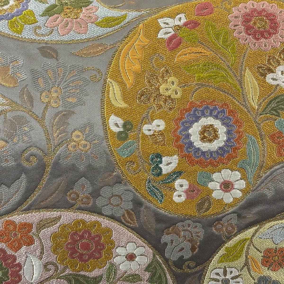 【美品】 袋帶 秀品級 關西仕立 花唐草紋 草花紋 金糸 金金箔 灰色 六通 純蠶絲