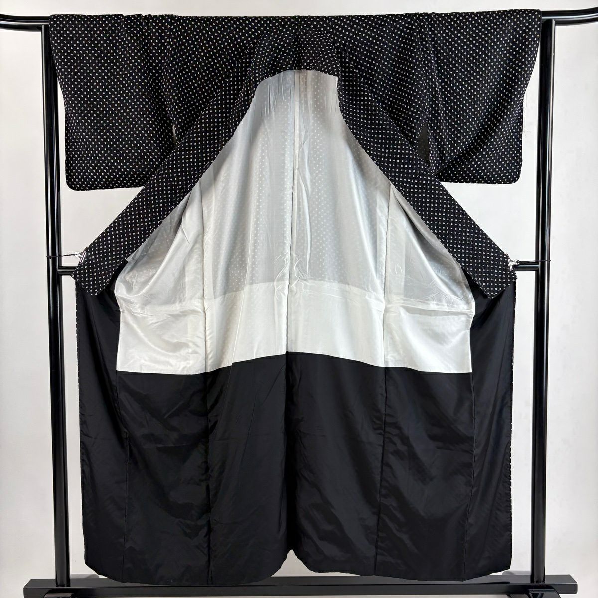 【美品】 小紋 身長155.5cm 袖長64cm M 雙層 總絞染 黑 純蠶絲 秀品級