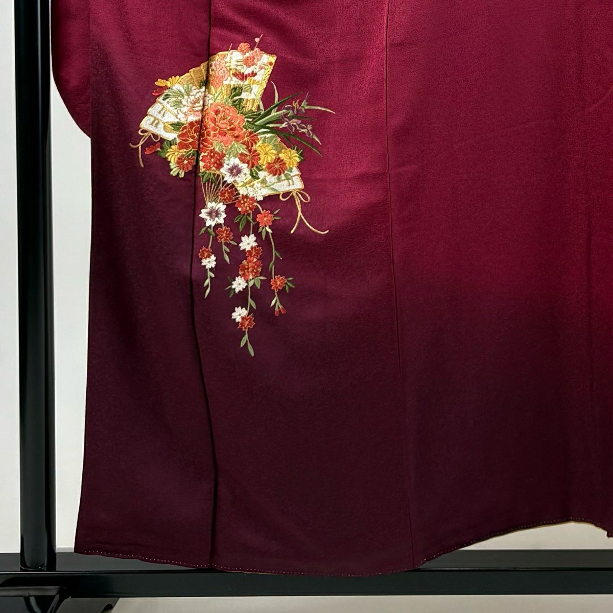 振袖禮服 身長155cm 袖長64cm M 雙層 草花紋紋 檜扇子刺繡 金糸 紅紫 純蠶絲 秀品級