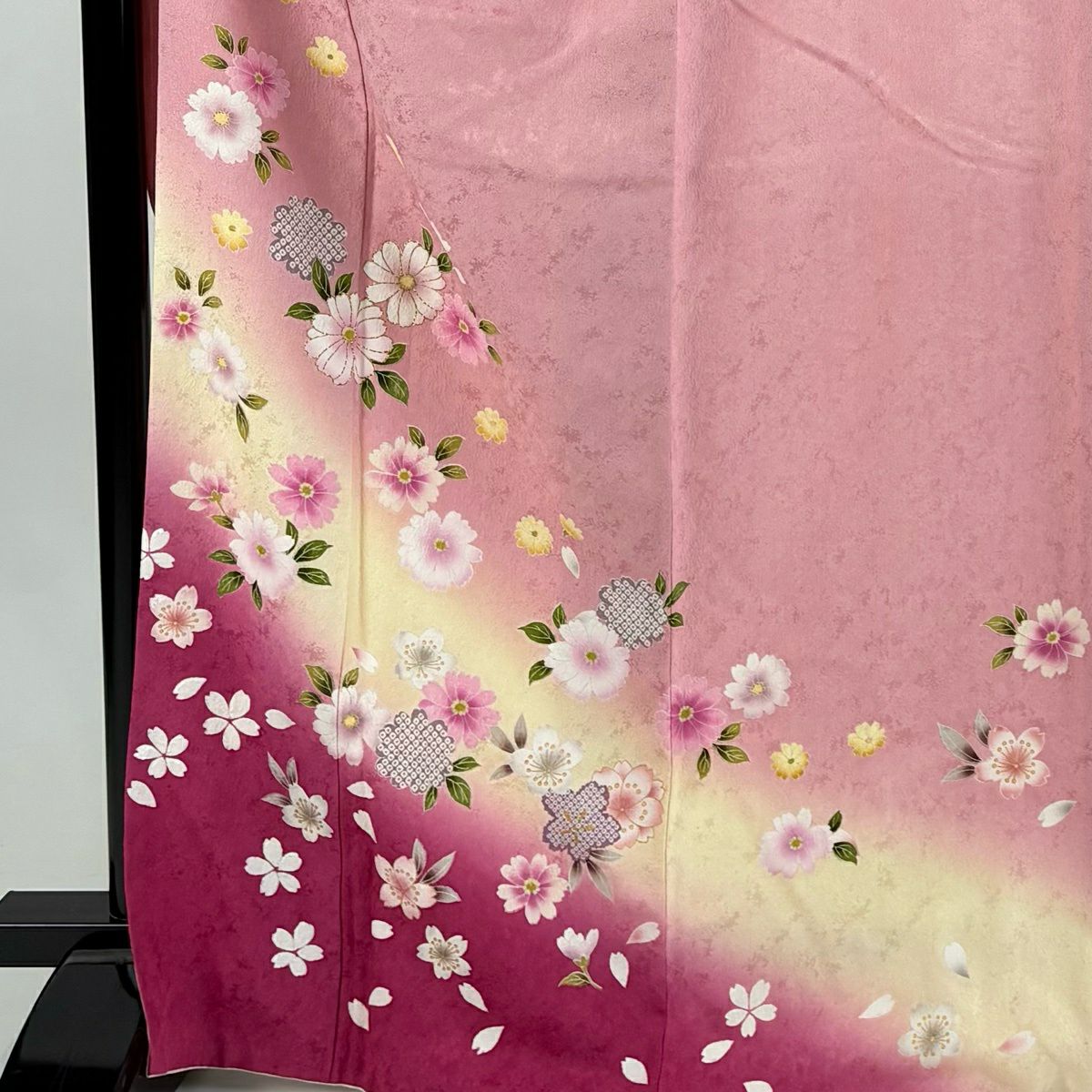 振袖禮服 身長168cm 袖長70cm L 雙層 草花紋紋 櫻花 金彩裝飾 金金箔 粉紅 純蠶絲 秀品級