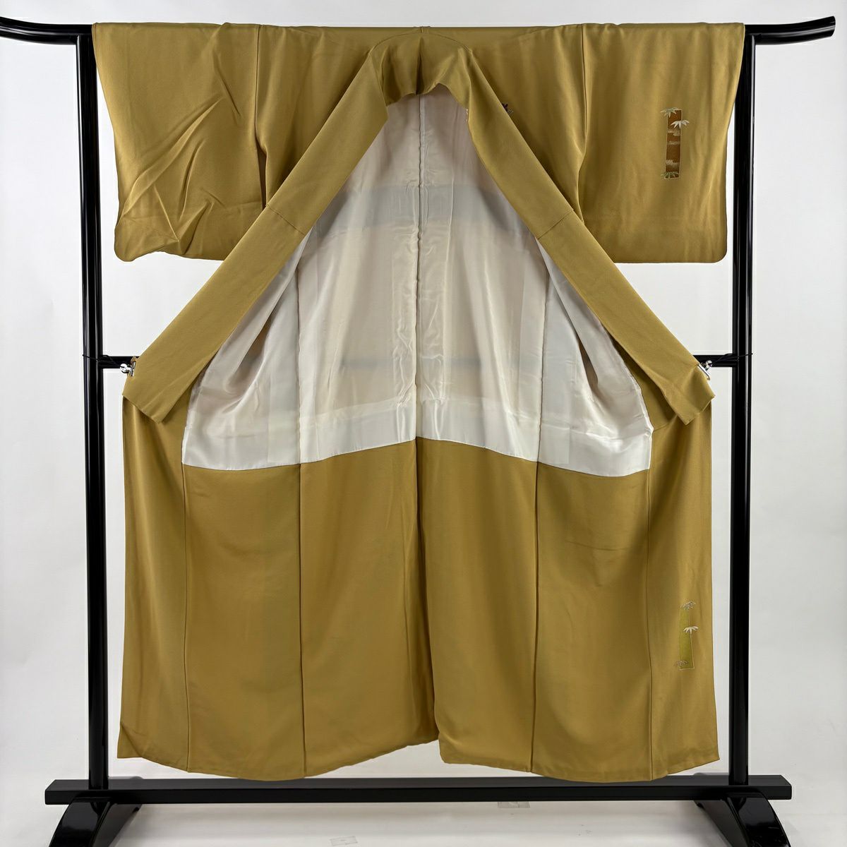付下 身長153cm 袖長64cm M 雙層 松樹 菊花 刺繡 金彩裝飾 芥末色 純蠶絲 優品級 一個紋