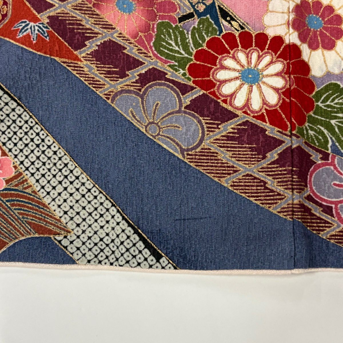 【美品】振袖禮服 身長160cm 袖長66cm M 雙層 手鞠 鈴 金銀彩 染分 粉紅 純蠶絲 秀品級