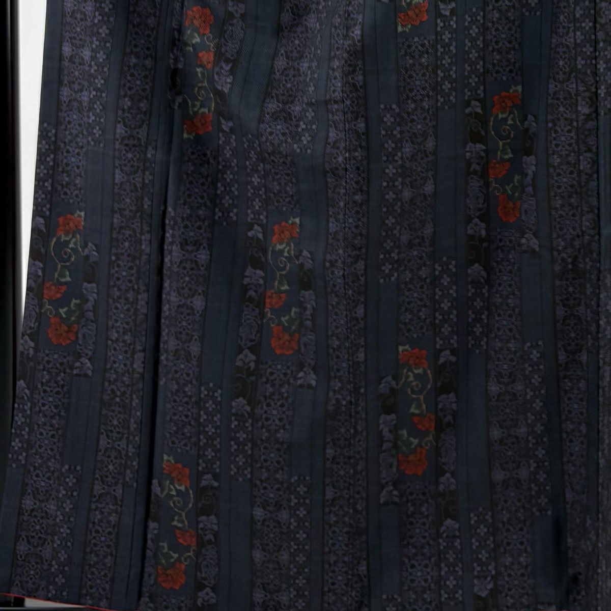 【美品】 大島紬織 身長160.5cm 袖長65cm M 雙層 純泥染 證書附帶 花唐草紋 紋 純蠶絲 優品級