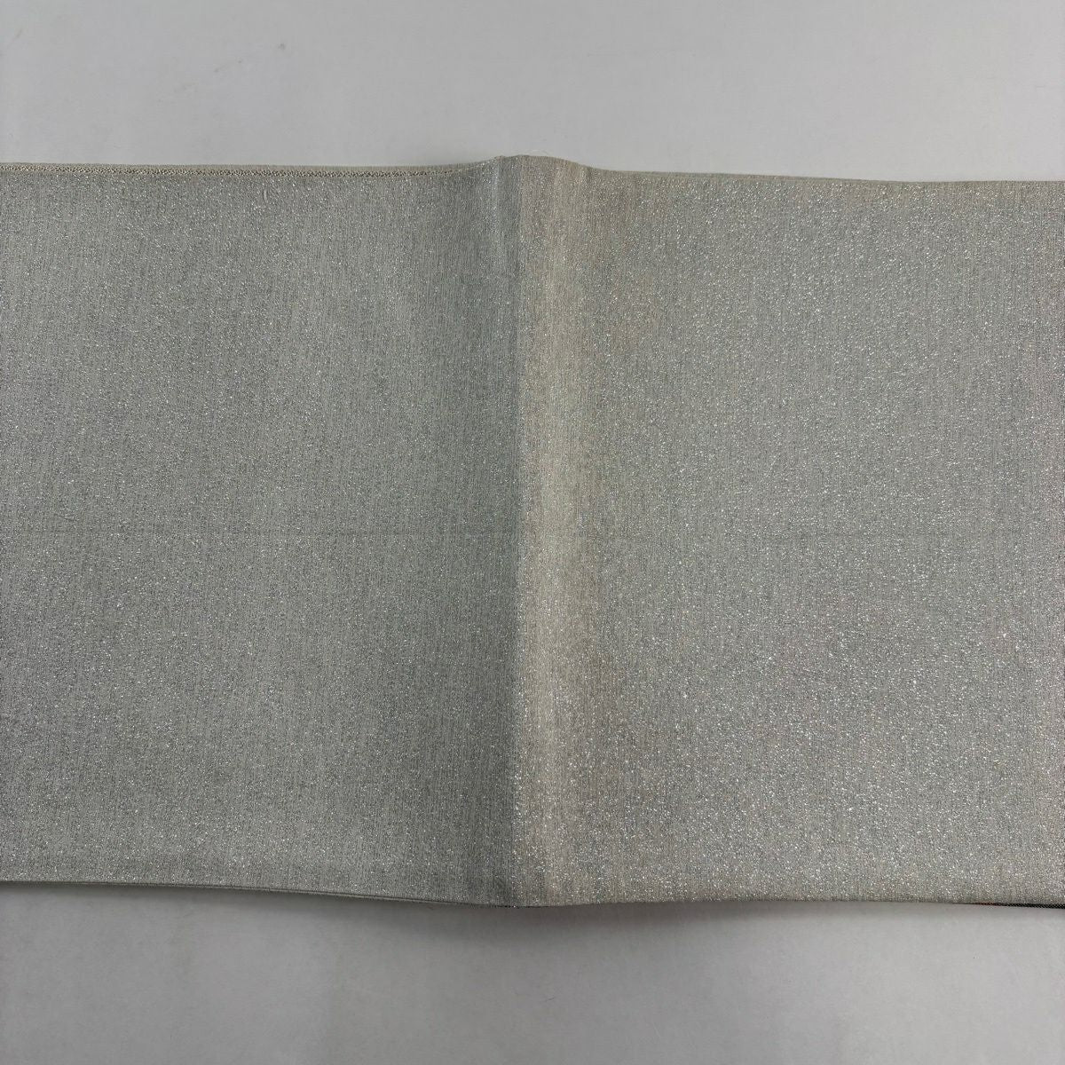 【美品】 袋帶 秀品級 振袖禮服禮服用 菊花花 蝴蝶 金銀彩 金金箔 銀色 六通 純蠶絲