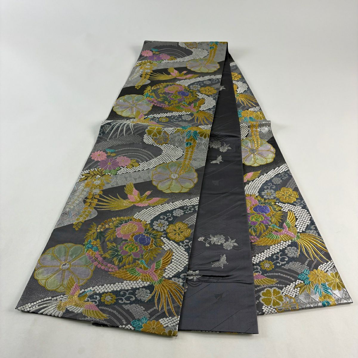 【美品】 袋帶 秀品級 花丸紋 尾長鳥 金銀絲 金金箔 灰色 全通 純蠶絲