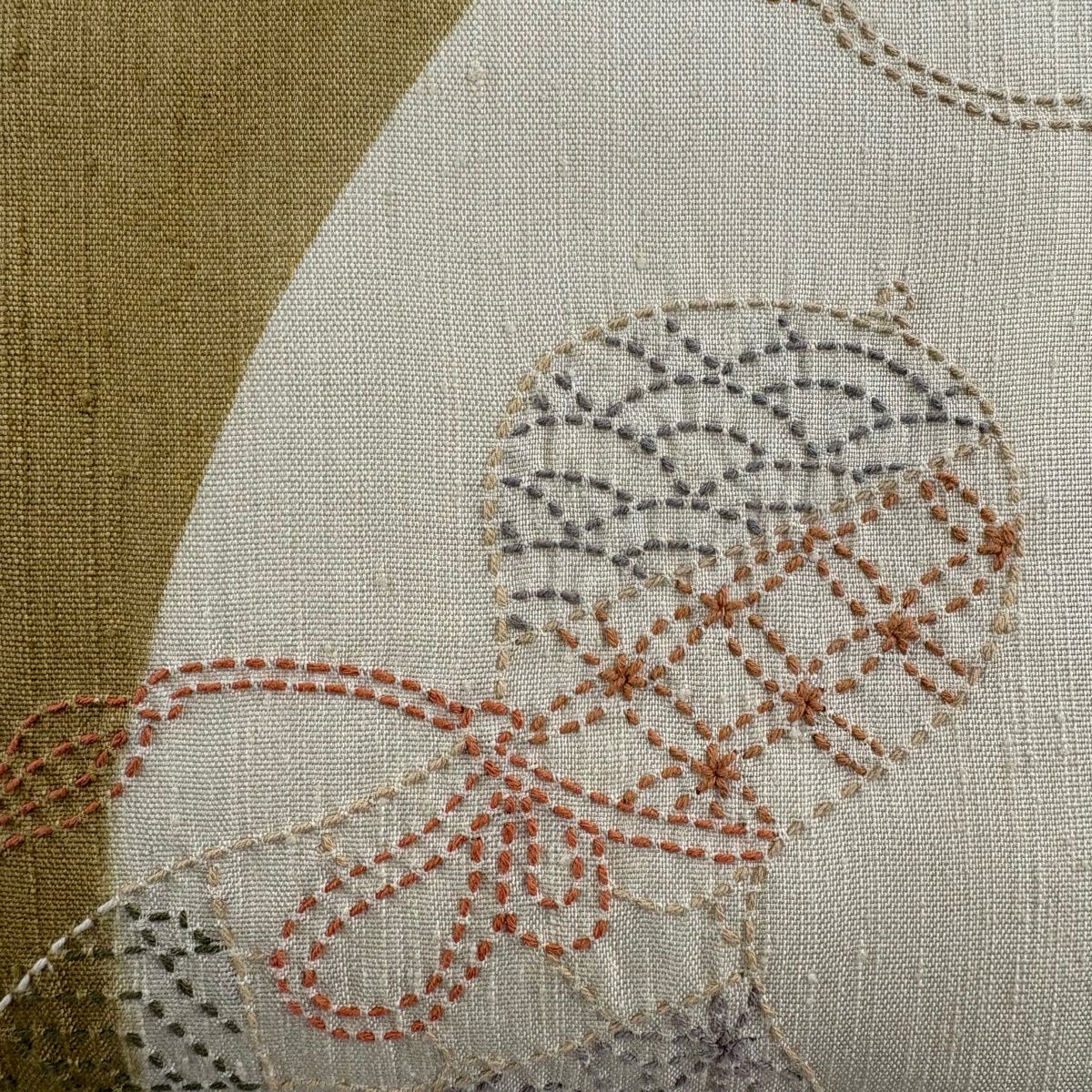 【美品】 袋帶 秀品級 瓢箪 紅葉 刺繡 紬織織 黃土色 大鼓圖案 純蠶絲