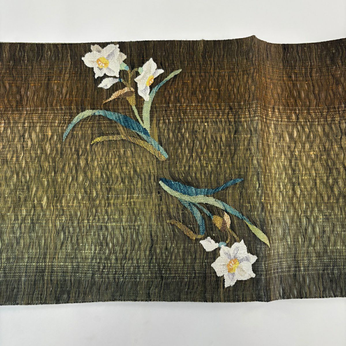 【美品】 袋帶 秀品級 水仙 銀線 茶綠 お太鼓圖案 純蠶絲