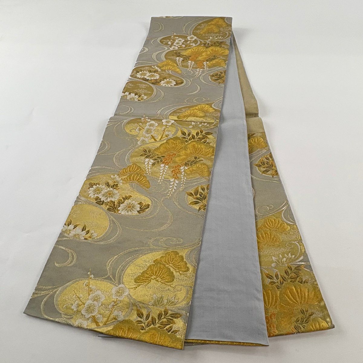 【美品】 袋帶 秀品級 松樹梅花 藤 金銀彩 金金箔 灰色 六通 純蠶絲