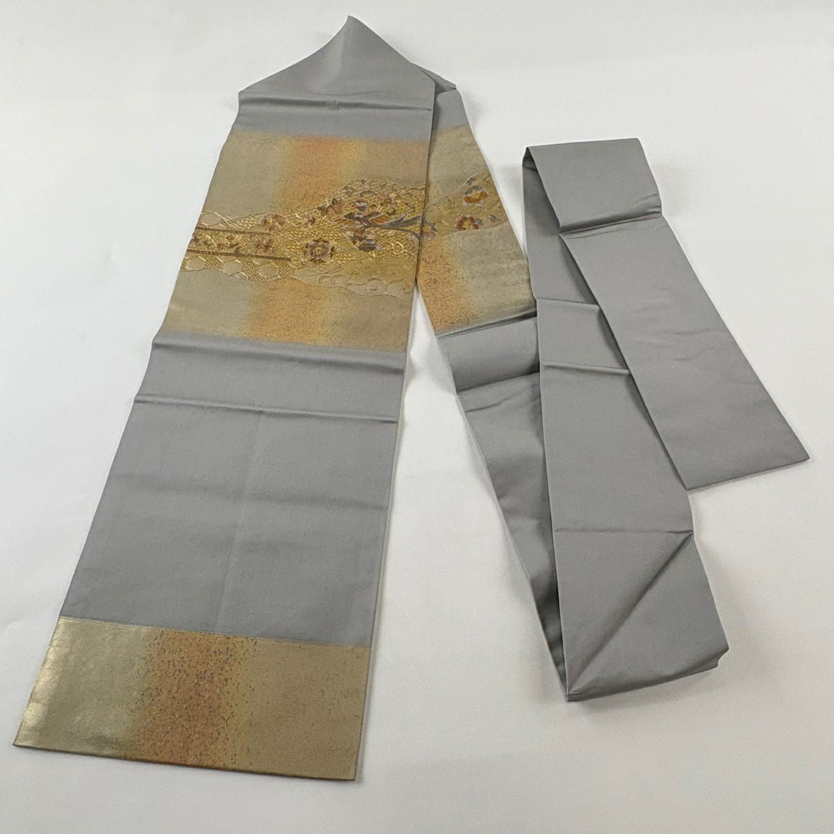 【美品】名古屋帶 秀品級 鳥 草花紋刺繡 金銀彩 金色 純蠶絲
