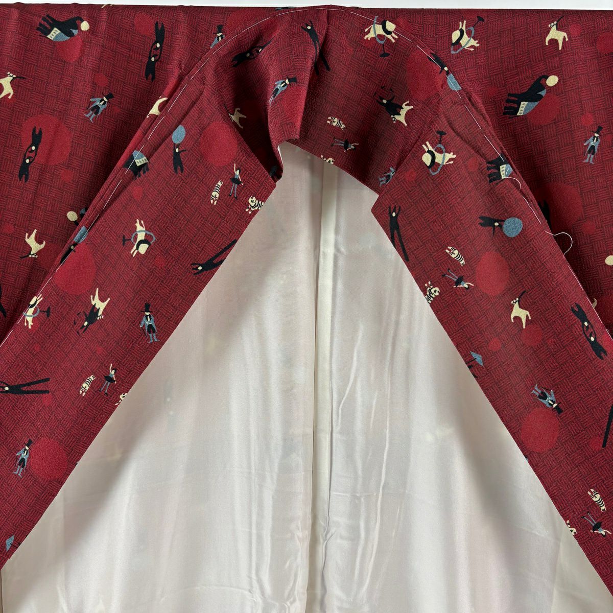【美品】 小紋 身長163cm 袖長66.5cm M 雙層 圓形網代紋 茜 純蠶絲 逸品級