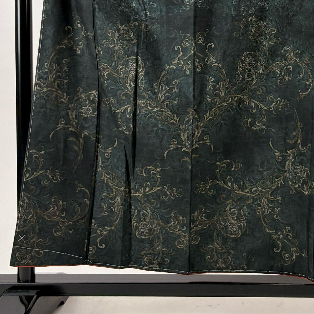 【美品】 付下 身長158cm 袖長64cm M 雙層 都喜ヱ門 大島紬織地 證書齊全 花唐草紋 深綠 純蠶絲 逸品級