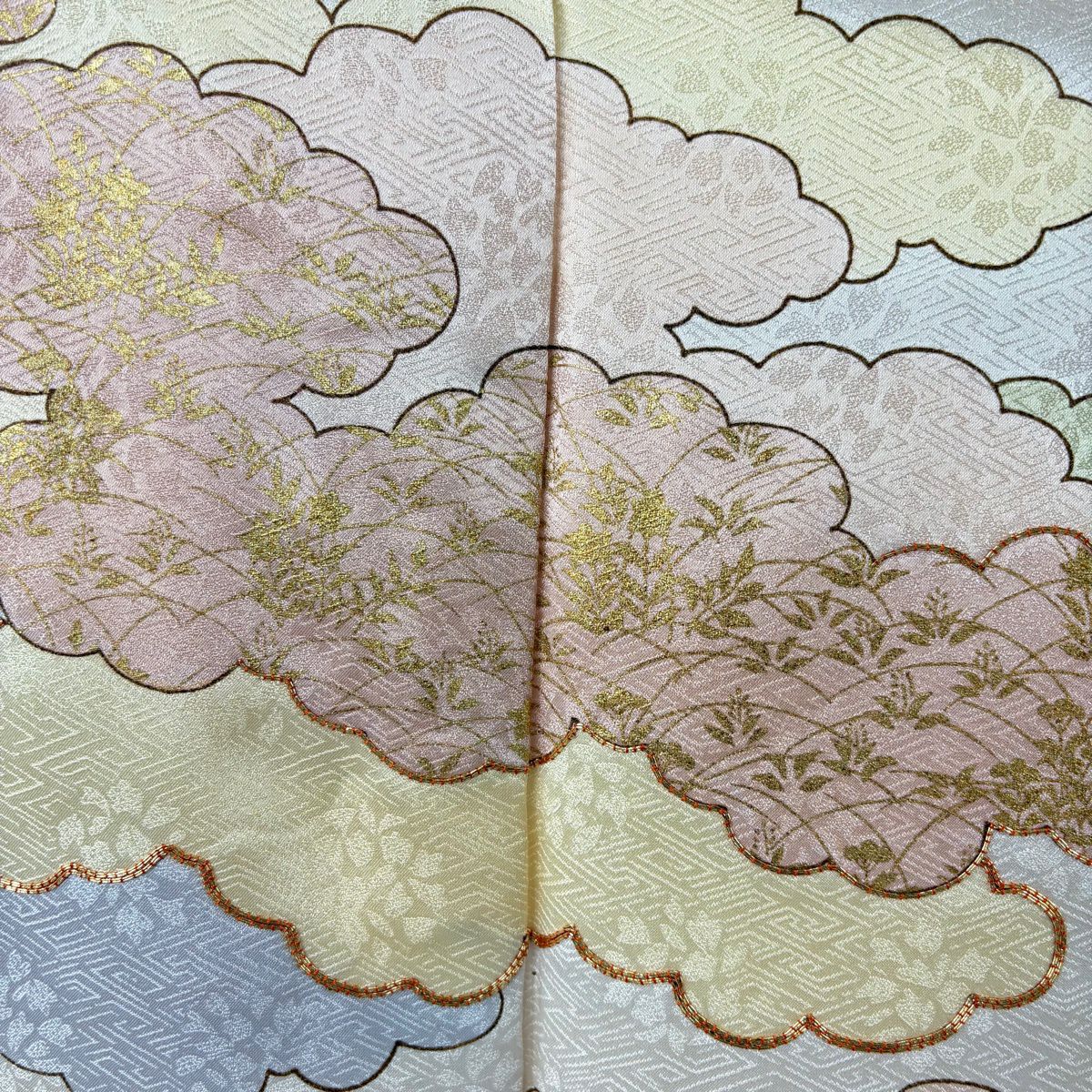 訪問服 身長164.5cm 袖長68cm L 雙層 藤井寛 落款あり 雲文 地紋 金絲 金銀彩 淺橙色 純蠶絲 逸品級
