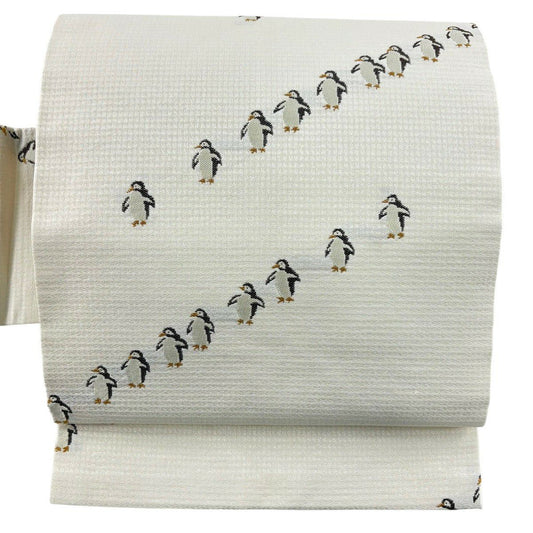 【美品】名古屋帶 逸品級 企鵝刺繡 白色 純蠶絲
