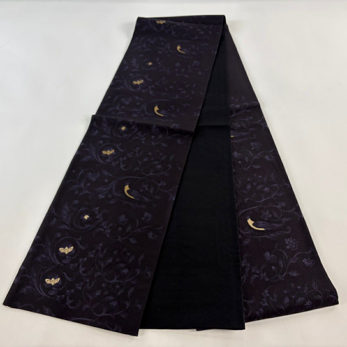 【美品】 袋帶 逸品級 鳥 花唐草紋 刺繡 濃紫 六通 純蠶絲
