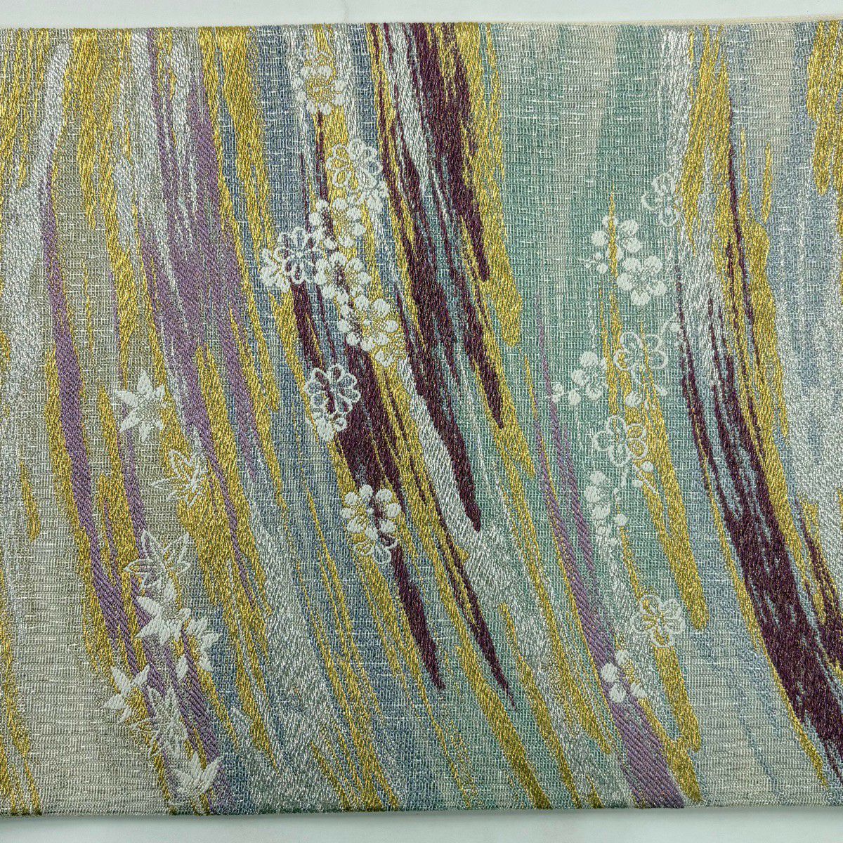 【美品】 袋帶 逸品級 じゅらく 落款あり じゅらく帝王紫 菊花 楓 金銀彩 金金箔 薄紫 お太鼓柄 純蠶絲