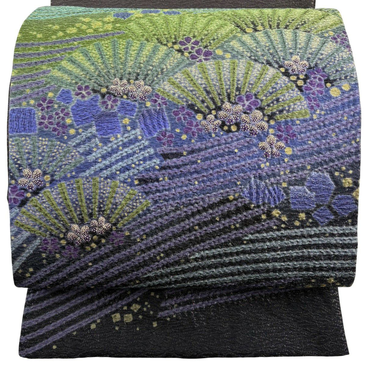 【美品】 袋帶 逸品級 滝泰 落款 草花紋 霞 金絲 染分 墨 黑色 お太鼓圖案 純蠶絲