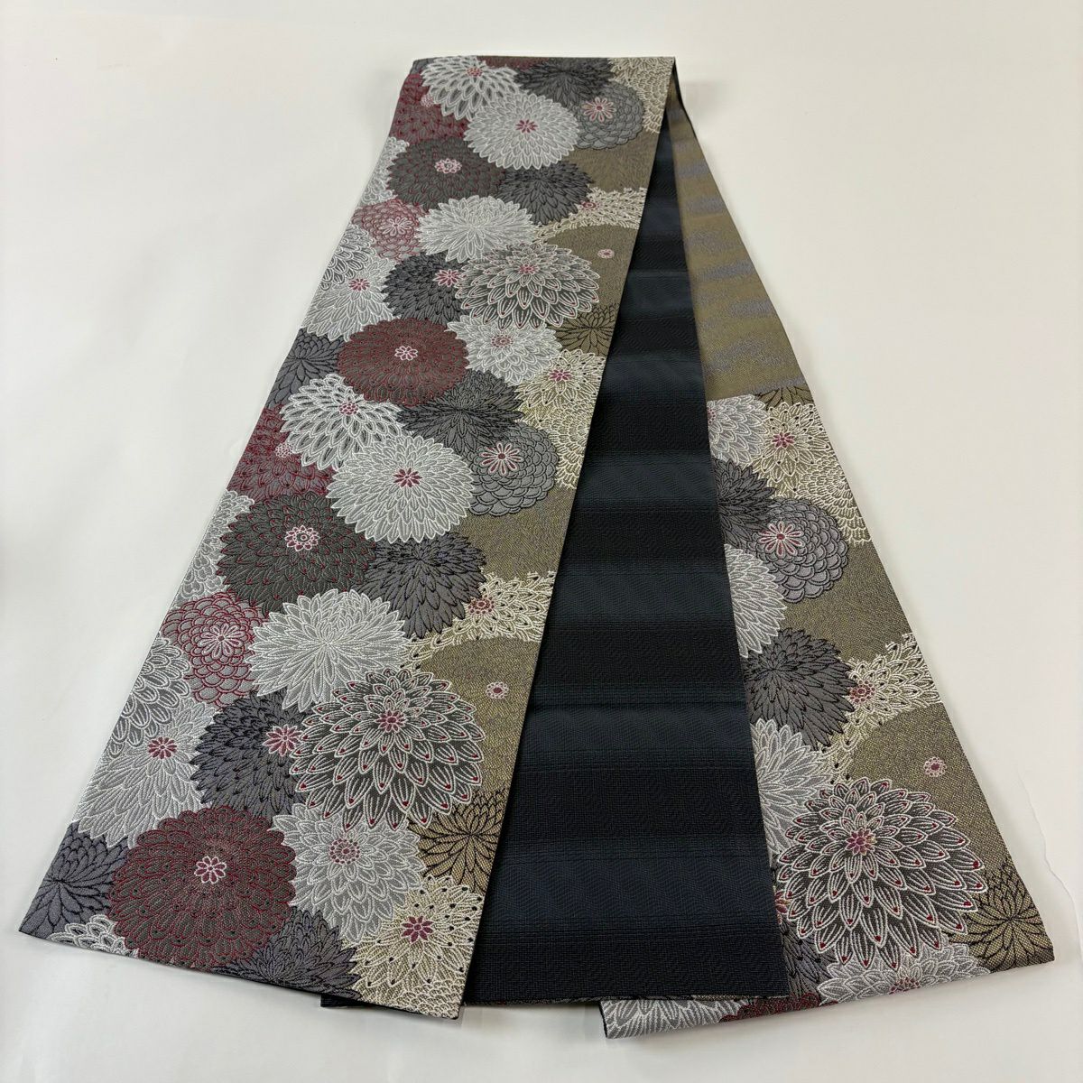 【美品】 袋帶 逸品級 じゅらく 落款あり 帝王紫 菊花 金金箔 灰 六通 純蠶絲