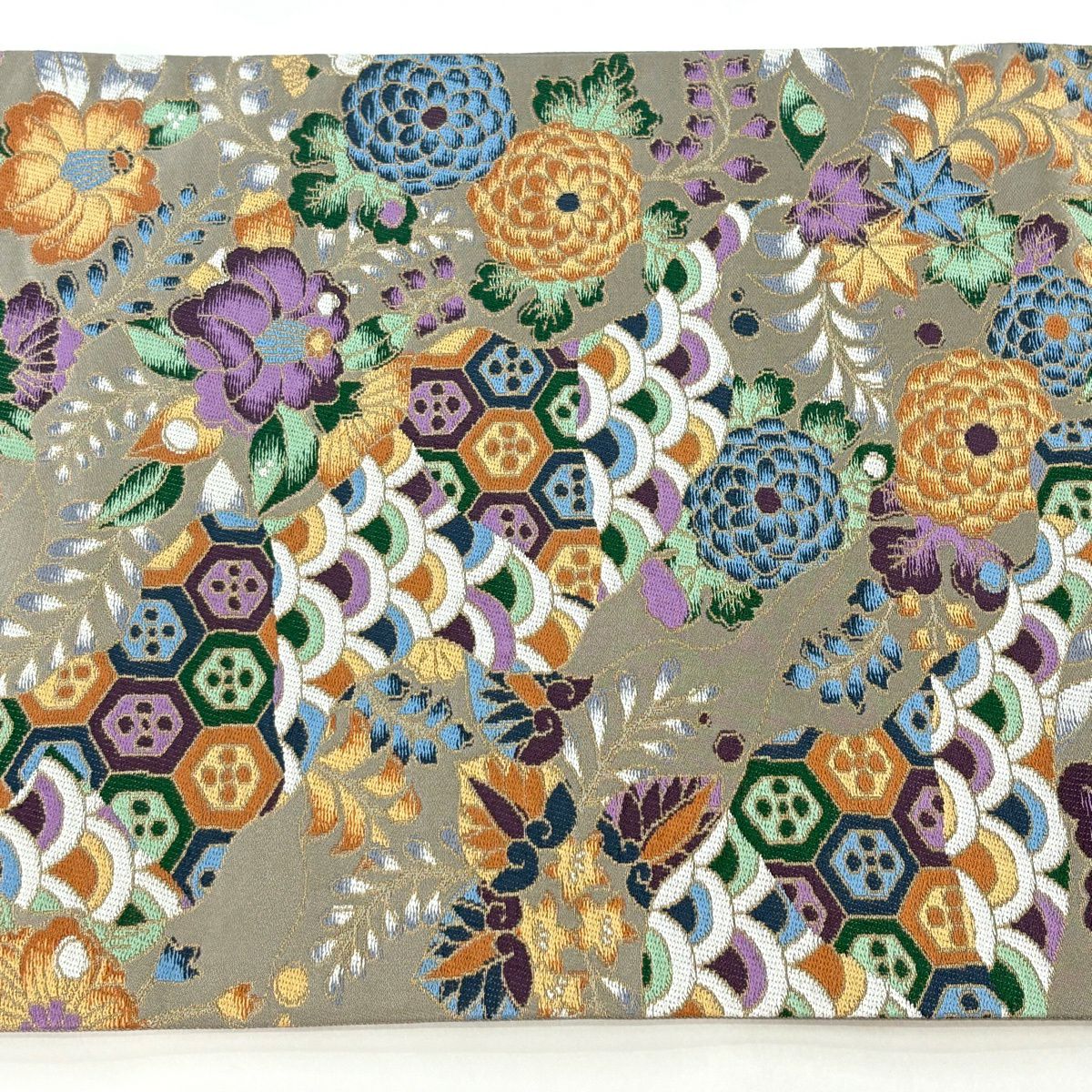【美品】 袋帶 逸品級 白綾苑大庭 落款あり 証紙あり 菊花 青海波 金金箔 灰 六通 純蠶絲