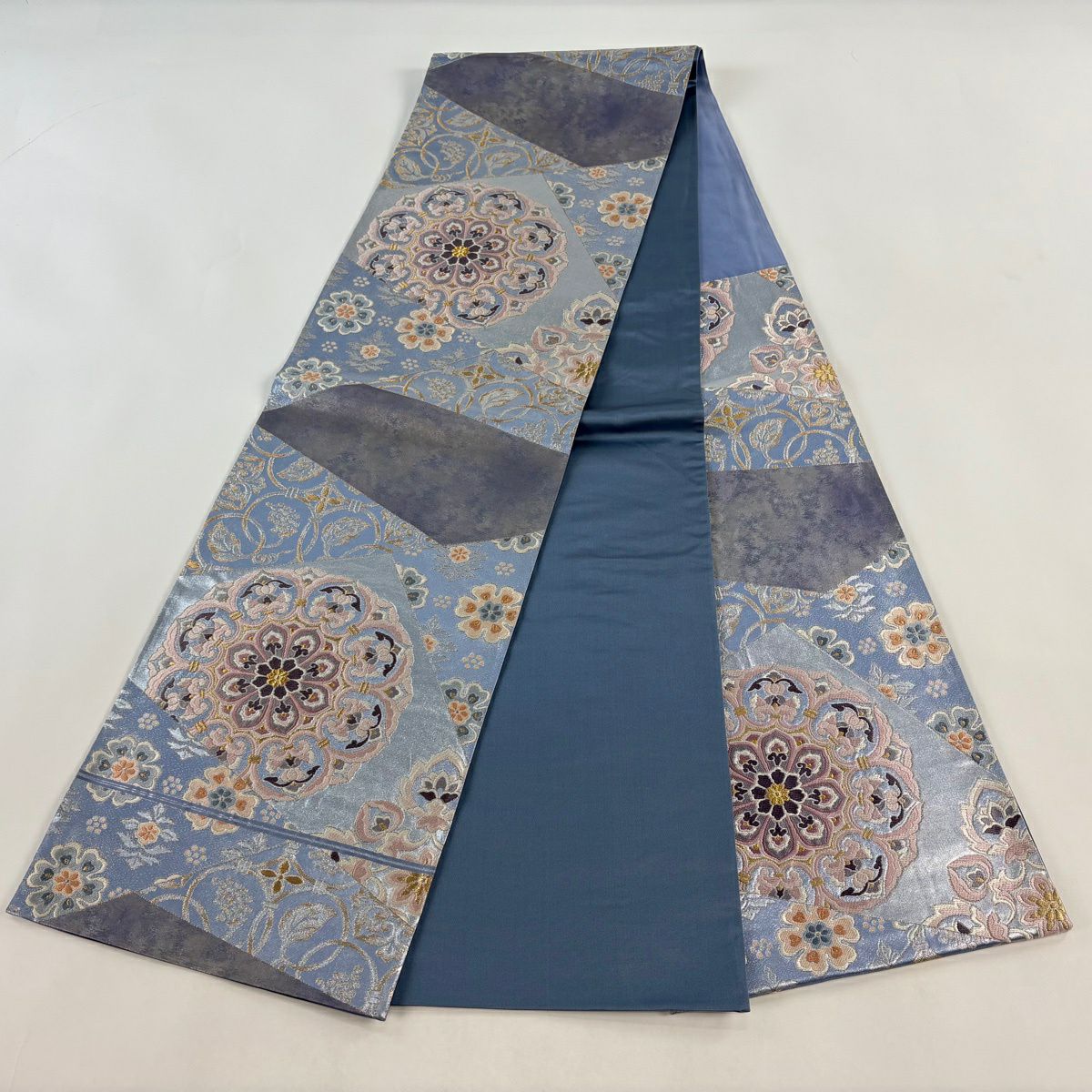 【美品】 袋帶 逸品級 河村織物 落款あり 名物大和裂文 金糸 金金箔 青灰 六通 純蠶絲