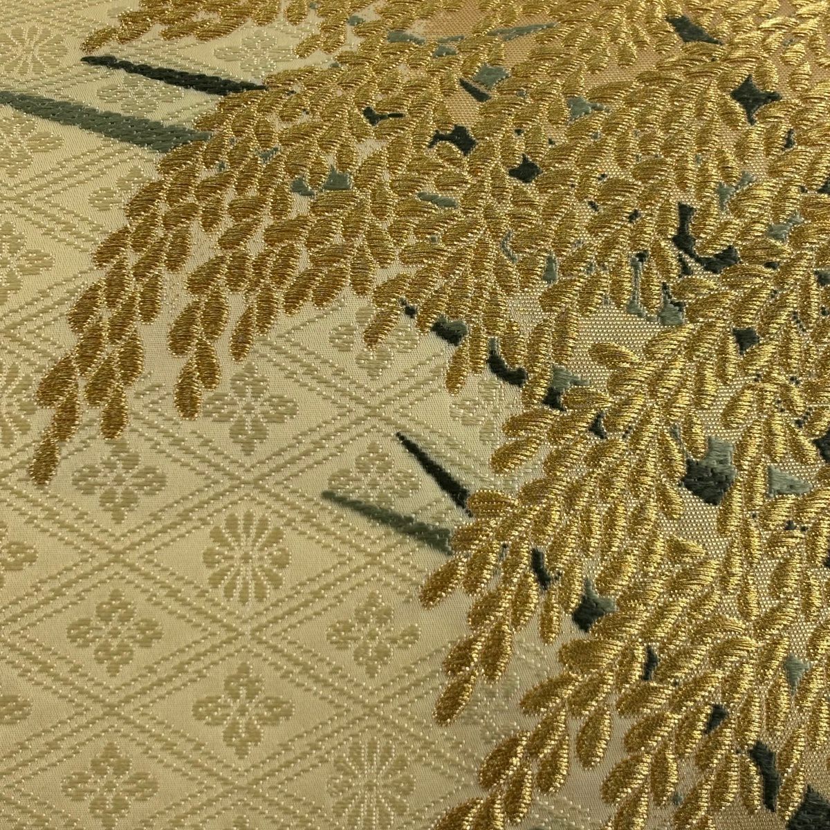 【美品】 袋帶 逸品級 山口美術織物 落款あり 菱地豐饒紋 金絲 淺黃 六通 純蠶絲