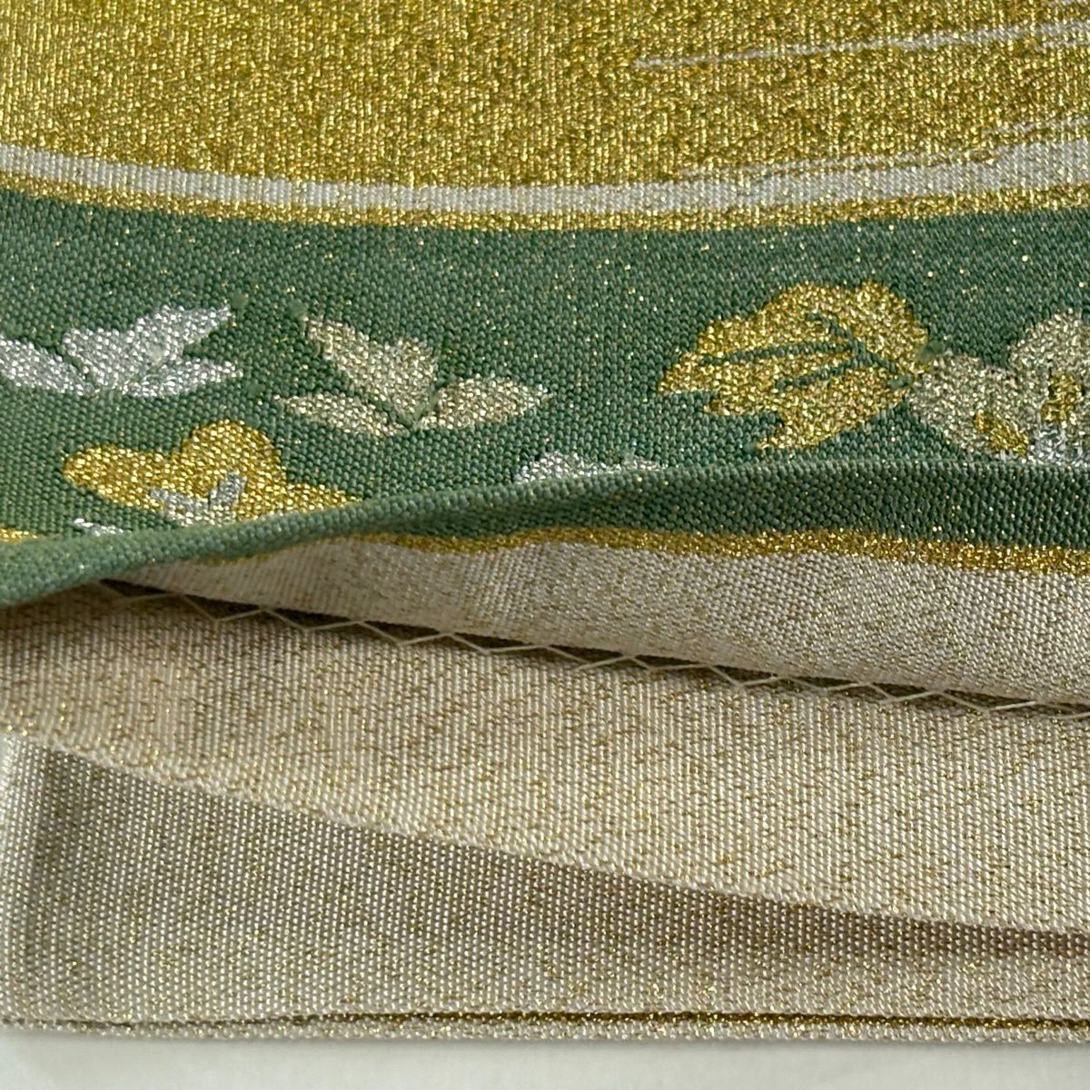 【美品】 袋帶 逸品級 綴織 華紋 花唐草紋 金銀線 金通し 米色 全通 純蠶絲