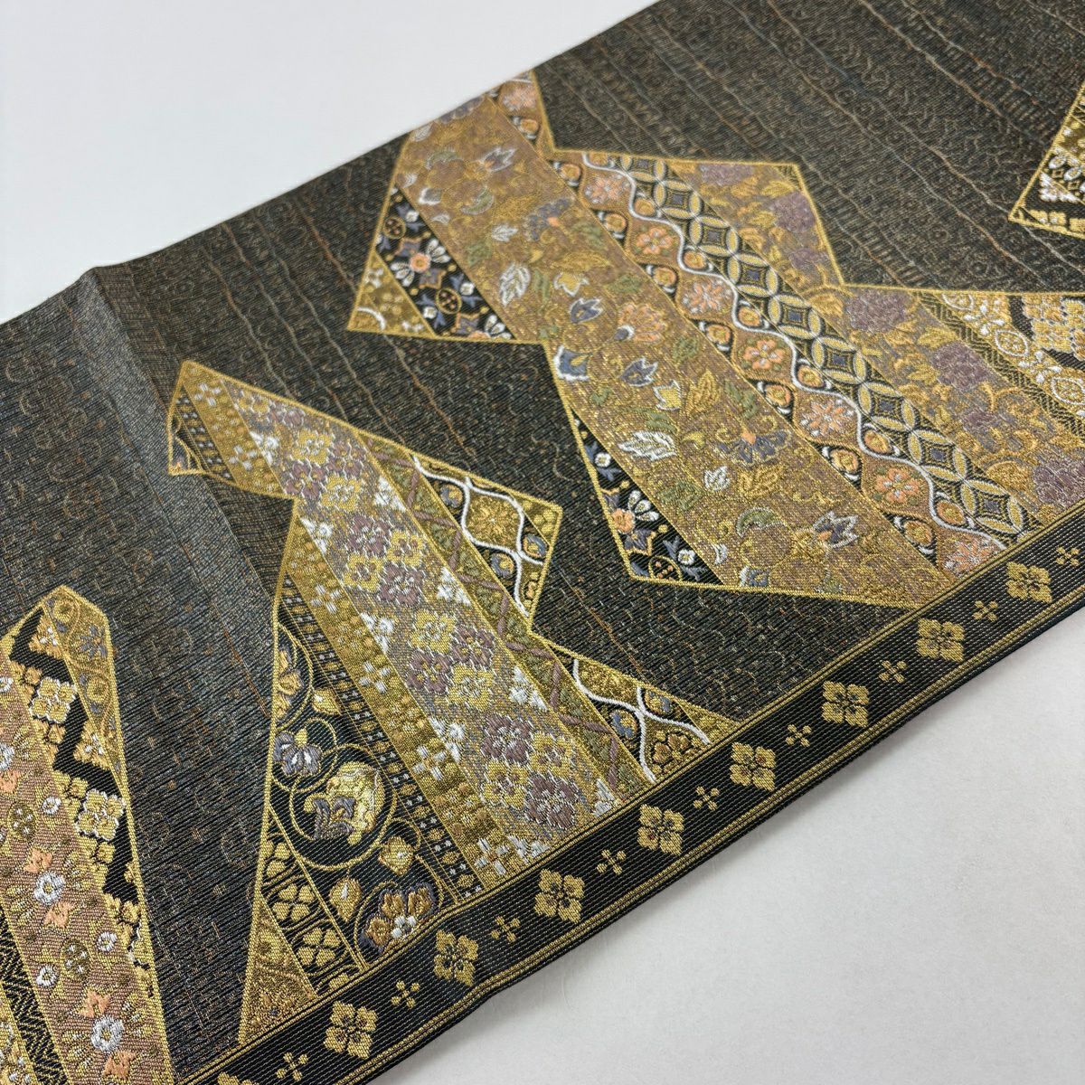 【美品】 袋帶 秀品級 草花紋紋 七寶紋 金金箔 金銀彩 灰綠 六通 純蠶絲