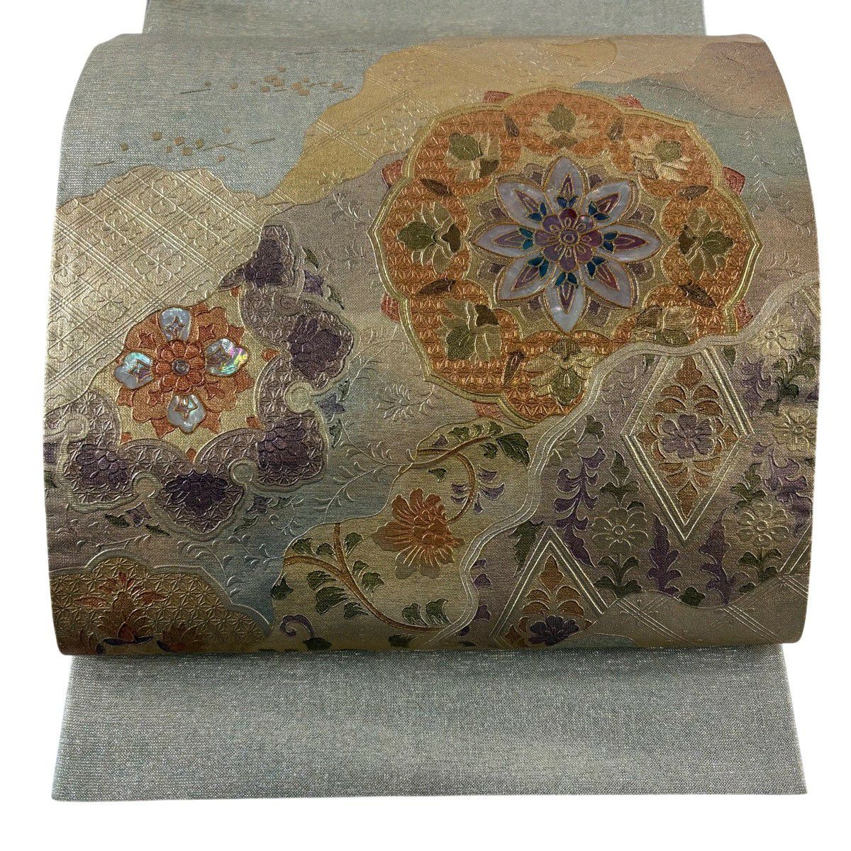 【美品】 袋帶 秀品級 華紋 花菱 螺鈿 刺繡 灰綠 お太鼓柄 純蠶絲