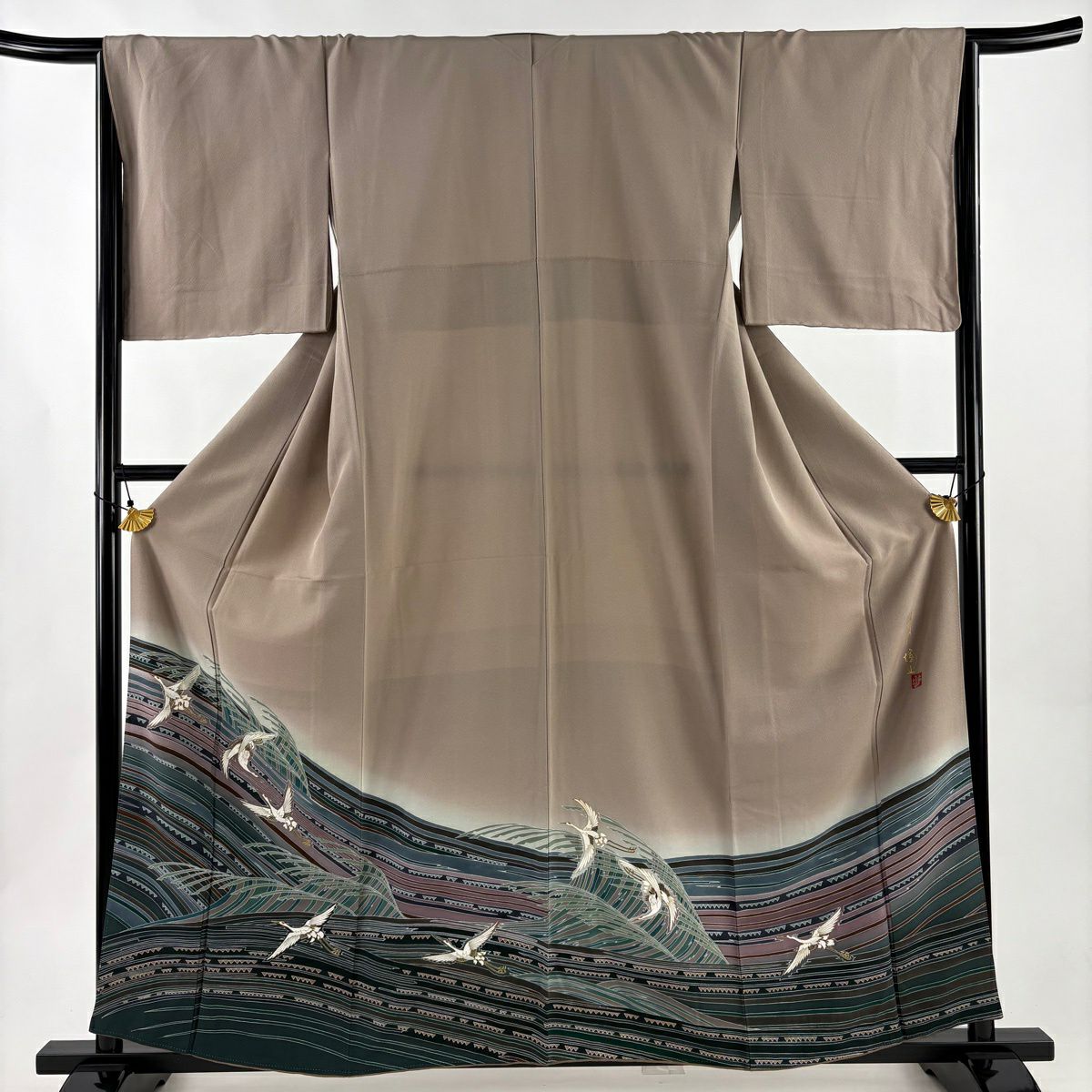 【美品】 留袖禮服禮服 身長159.5cm 袖長66cm M 雙層 落款あり 仙鶴 波 金銀彩 漸層 灰茶 純蠶絲 秀品級