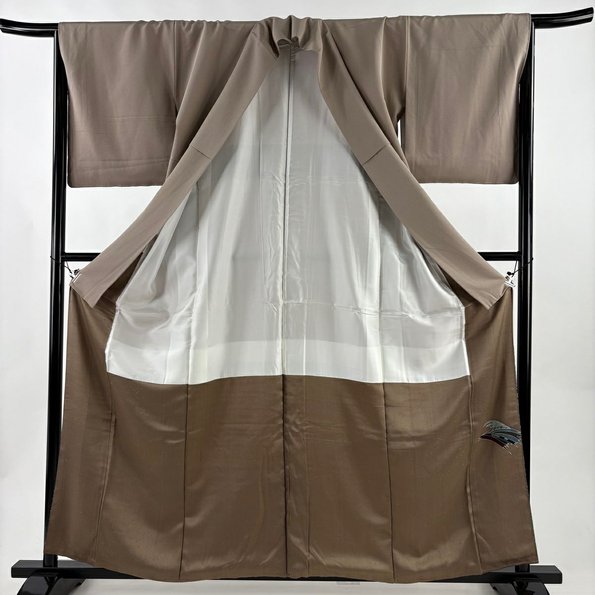 【美品】 留袖禮服禮服 身長159.5cm 袖長66cm M 雙層 落款あり 仙鶴 波 金銀彩 漸層 灰茶 純蠶絲 秀品級