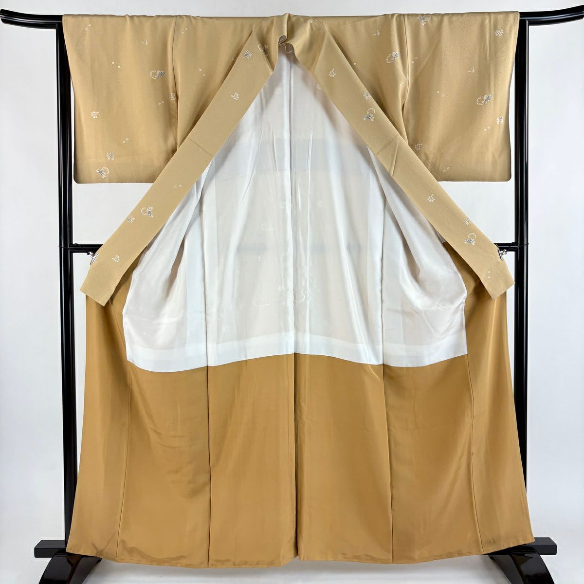 【美品】 小紋 身長160cm 袖長64.5cm M 雙層 ますいわ屋 草花紋紋 米色 純蠶絲 優品級