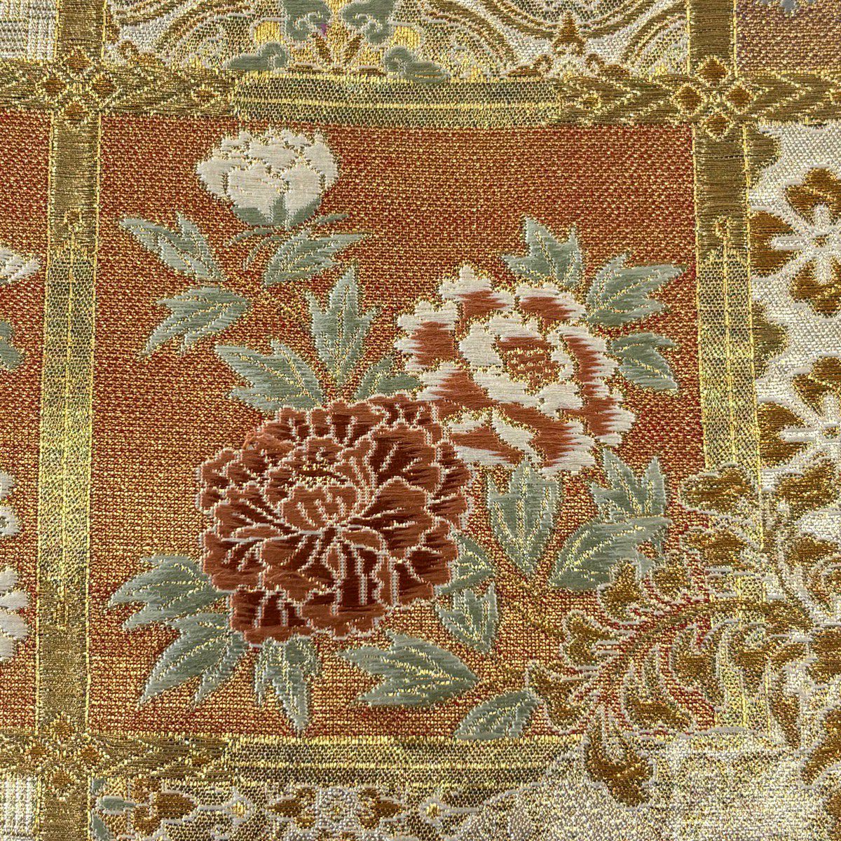 【美品】 袋帶 秀品級 草花紋 金糸 金金箔 金 六通 純蠶絲