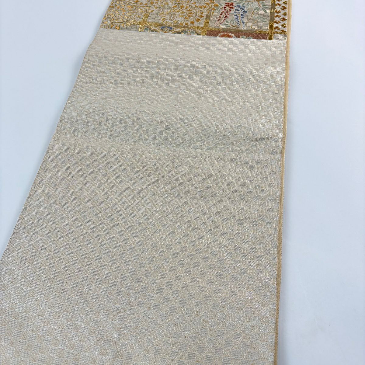 【美品】 袋帶 秀品級 草花紋 金糸 金金箔 金 六通 純蠶絲
