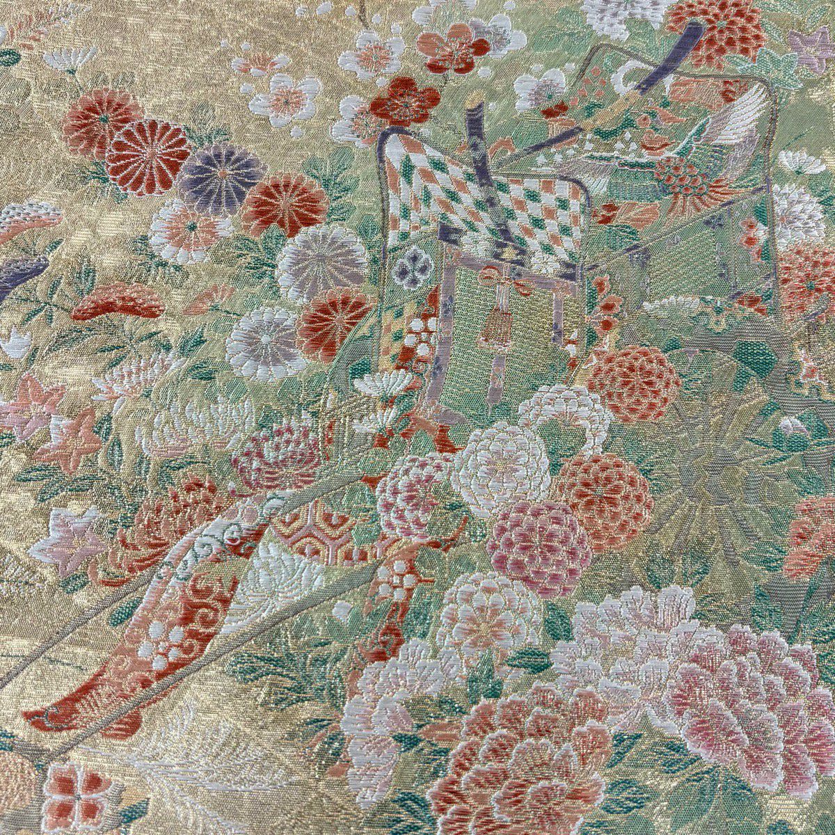 【美品】 袋帶 秀品級 花紀行 御所車 草花紋 金糸 金金箔 金色 六通 純蠶絲