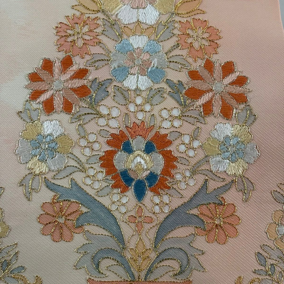 名古屋帶 秀品級 草花紋 紋樣 金絲 刺繡 鮭粉色 純蠶絲